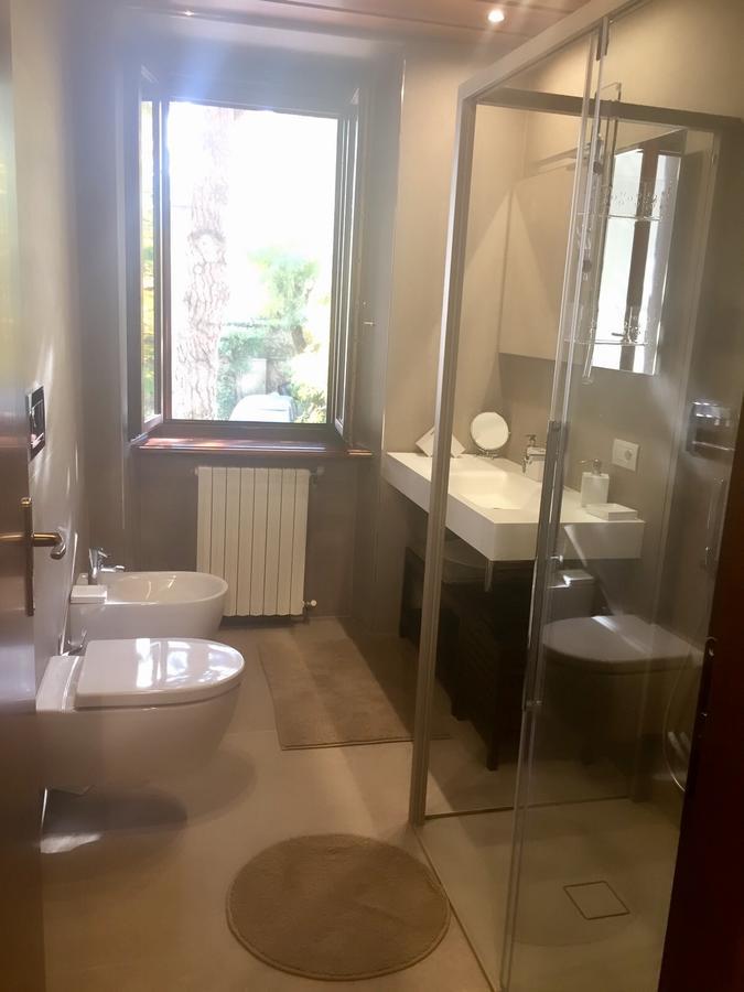 Marie Rose Luxury B&B & Apartment Desenzano del Garda Luaran gambar