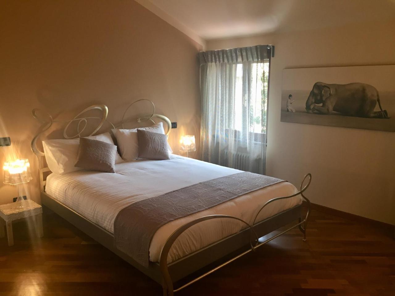 Marie Rose Luxury B&B & Apartment Desenzano del Garda Luaran gambar