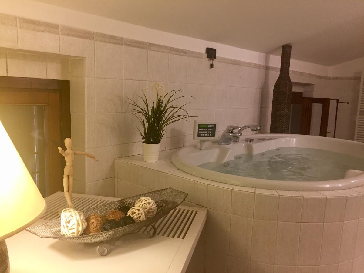 Marie Rose Luxury B&B & Apartment Desenzano del Garda Luaran gambar